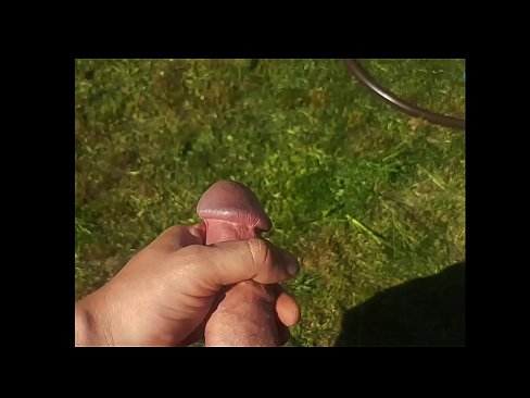 ❤️ A boazona fica com a rata rosa fodida e ejacula com um esguicho num jardim de Verão ❤❌ Porno em porno pt.liporno.ru ️❤
